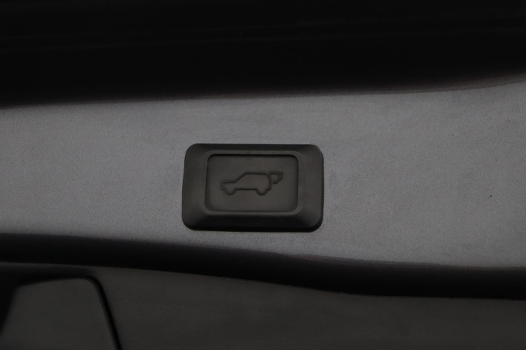 Toyota RAV4 - 2.5 Plug-in Hybrid AWD Bi-Tone Plus 43