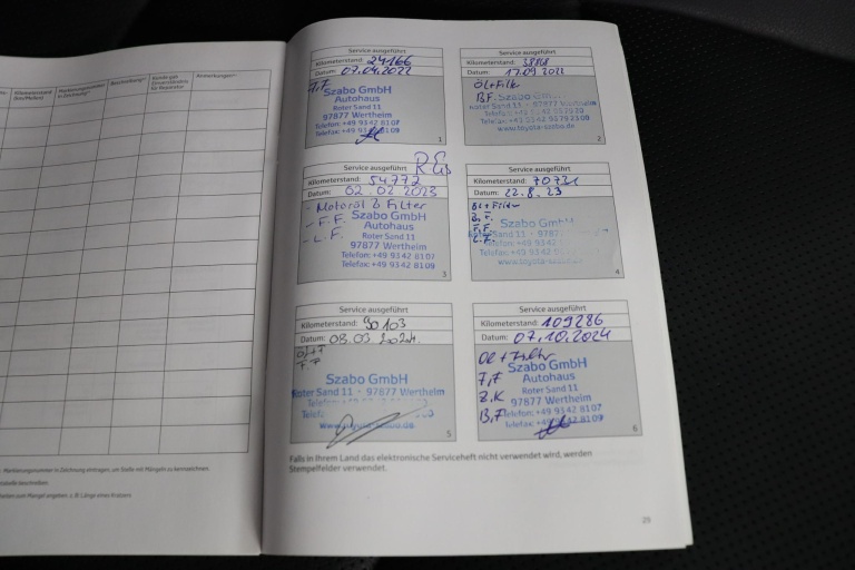 Toyota RAV4 - 2.5 Plug-in Hybrid AWD Bi-Tone Plus 44