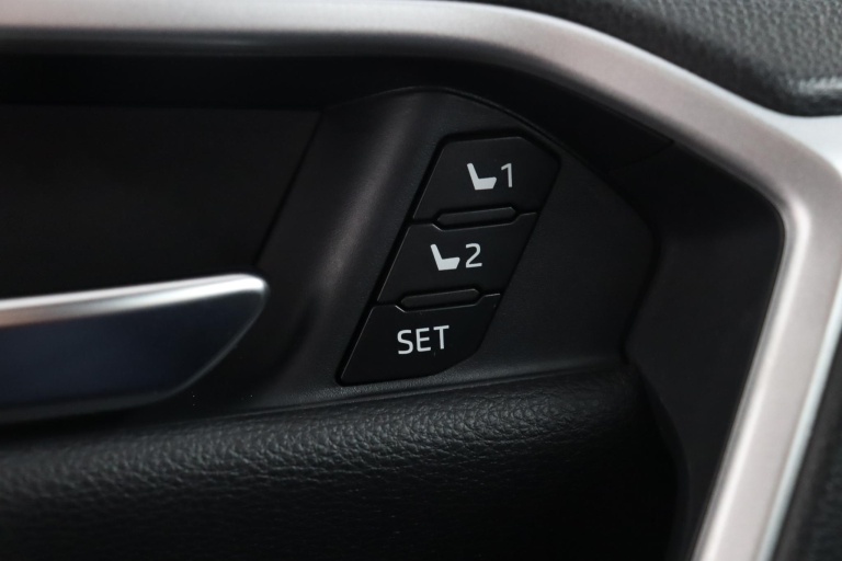 Toyota RAV4 - 2.5 Plug-in Hybrid AWD Bi-Tone Plus 47