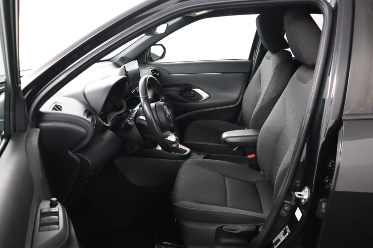 Toyota Yaris Cross - 1.5 Hybrid First Edition 9