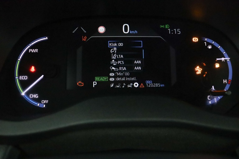 Toyota Yaris Cross - 1.5 Hybrid First Edition 29