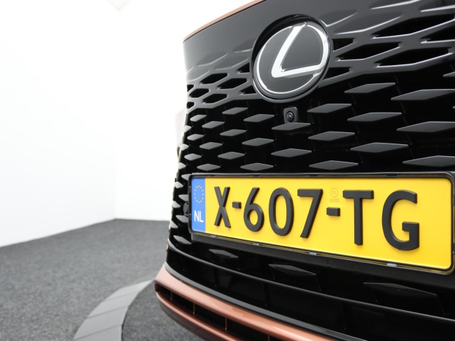 Lexus RX - 450h+ Plug-in Hybrid President Line