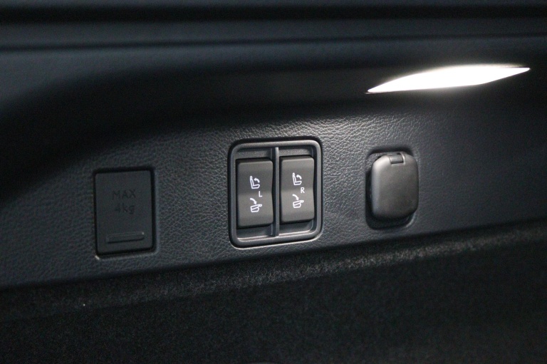 Lexus RX - 450h+ Plug-in Hybrid President Line 41