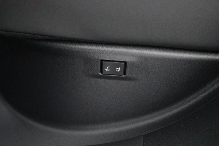 Lexus RX - 450h+ Plug-in Hybrid President Line 42