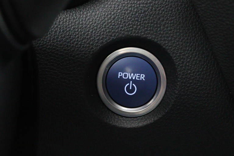 Toyota Corolla Touring Sports - 1.8 Hybrid Executive 19