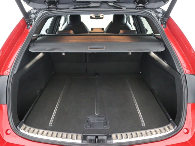 Toyota Corolla Touring Sports - 1.8 Hybrid Executive