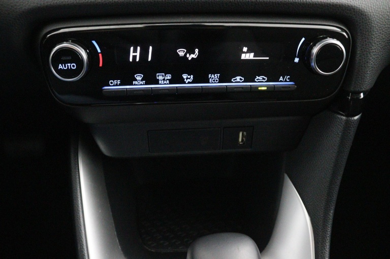 Toyota Yaris - 1.5 Hybrid Active 17