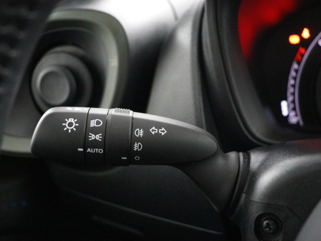 Toyota Aygo X - 1.0 VVT-i S-CVT Limited