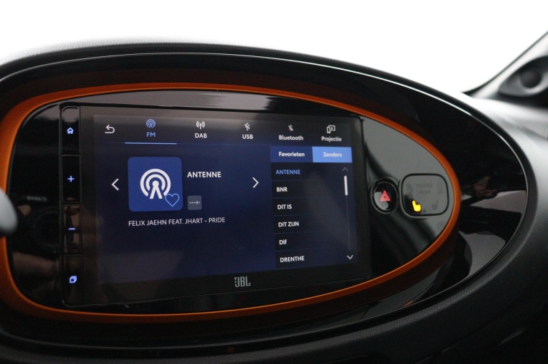 Toyota Aygo X - 1.0 VVT-i S-CVT Limited 8