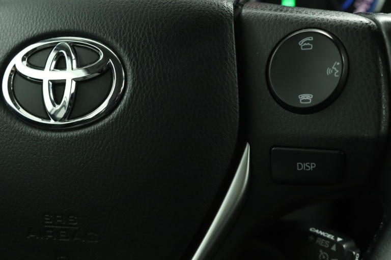 Toyota Auris - 1.8 Hybrid Executive 21