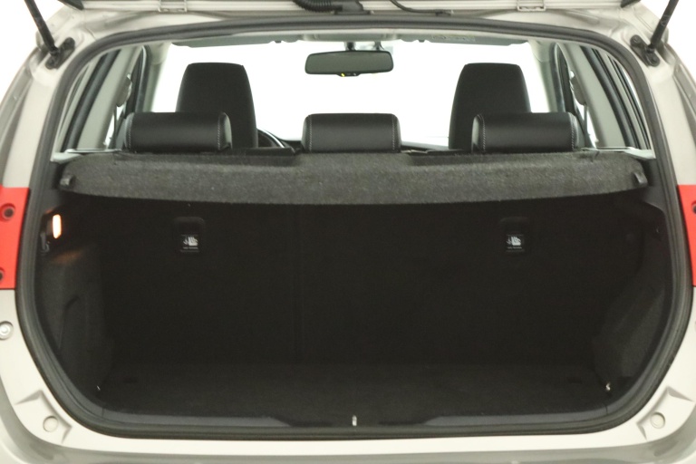 Toyota Auris - 1.8 Hybrid Executive 23