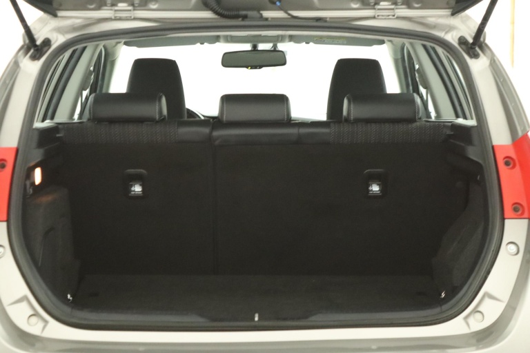 Toyota Auris - 1.8 Hybrid Executive 26