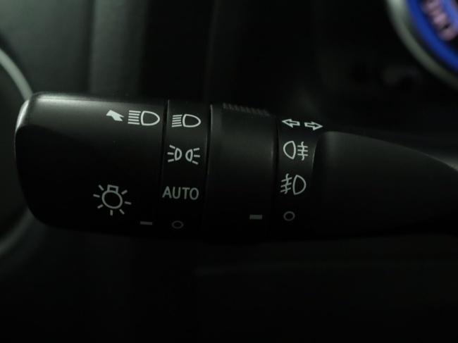 Toyota Auris - 1.8 Hybrid Executive