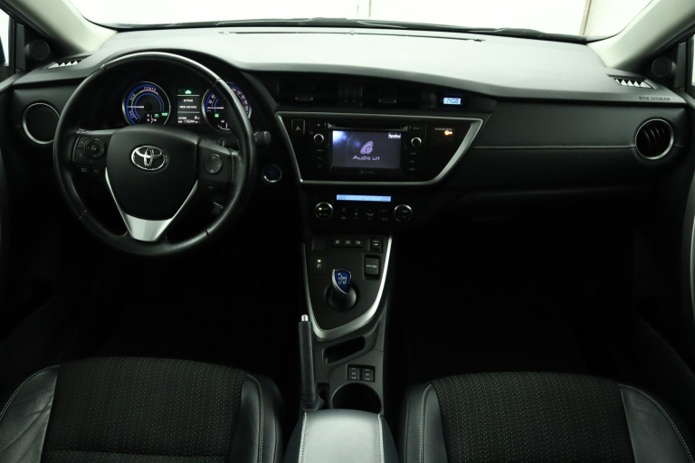 Toyota Auris - 1.8 Hybrid Executive 4