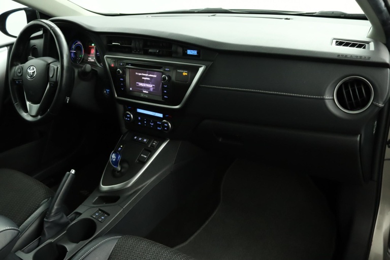 Toyota Auris - 1.8 Hybrid Executive 43