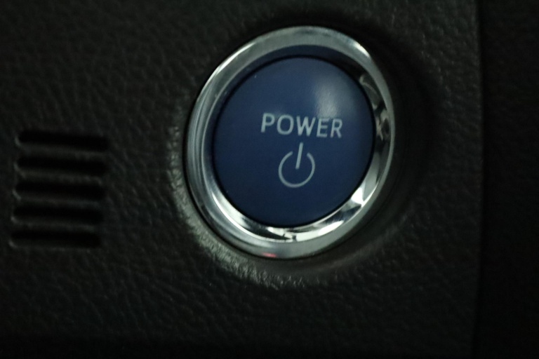 Toyota Auris - 1.8 Hybrid Executive 45