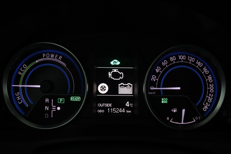 Toyota Auris - 1.8 Hybrid Executive 47