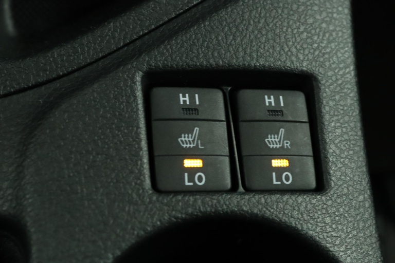 Toyota Auris - 1.8 Hybrid Executive 59