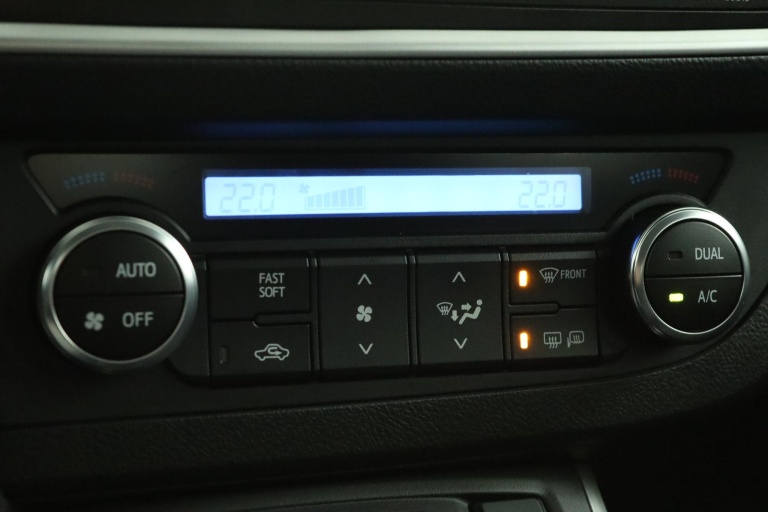 Toyota Auris - 1.8 Hybrid Executive 7