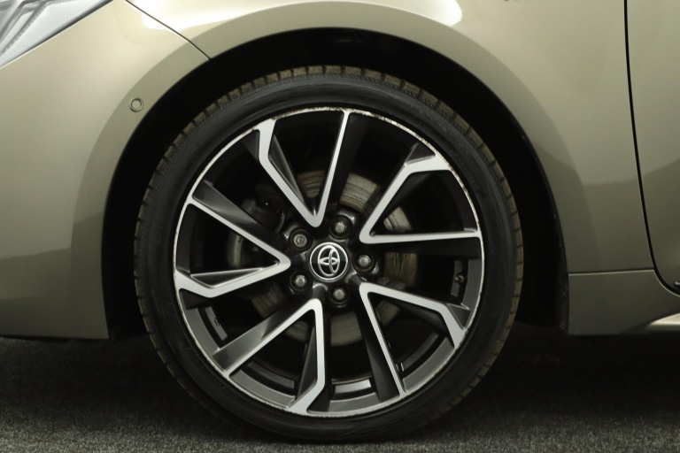 Toyota Corolla Touring Sports - 2.0 Hybrid Executive 37