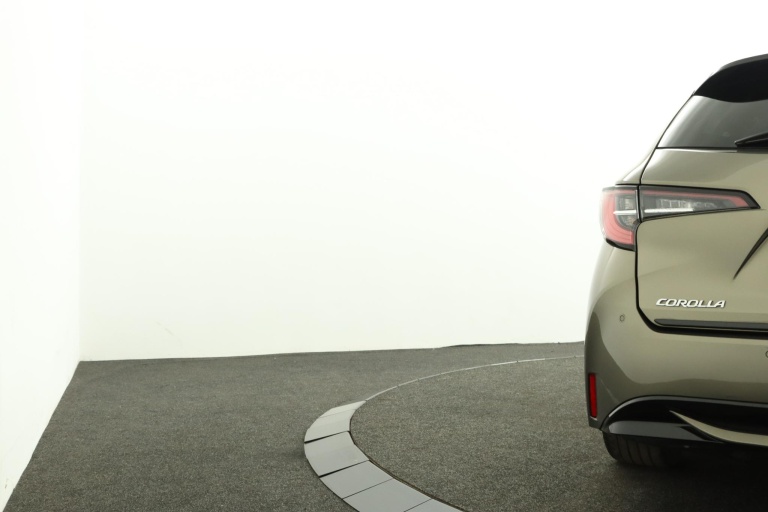 Toyota Corolla Touring Sports - 2.0 Hybrid Executive 40