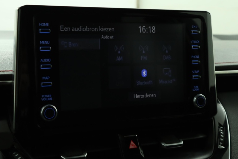 Toyota Corolla Touring Sports - 2.0 Hybrid Executive 8