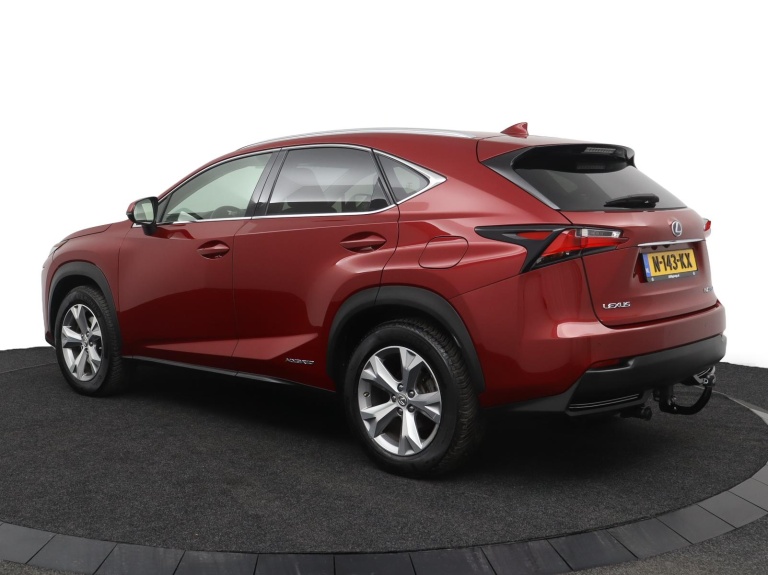 Lexus NX - 300h AWD President Line 12