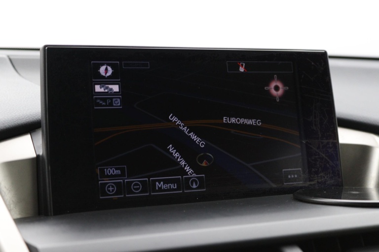 Lexus NX - 300h AWD President Line 27