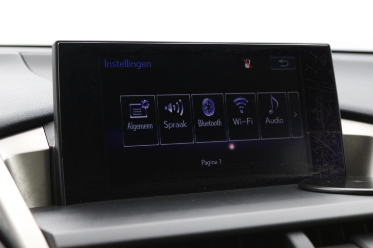 Lexus NX - 300h AWD President Line 54