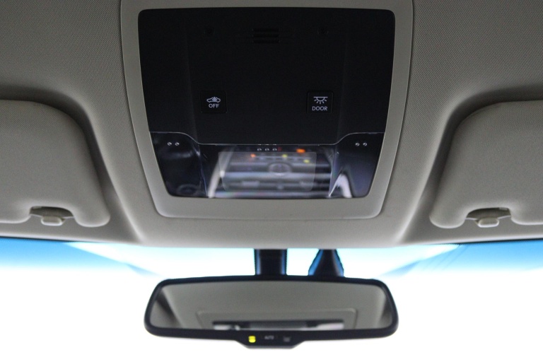 Lexus NX - 300h AWD President Line 56