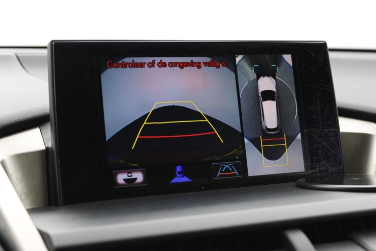 Lexus NX - 300h AWD President Line 9