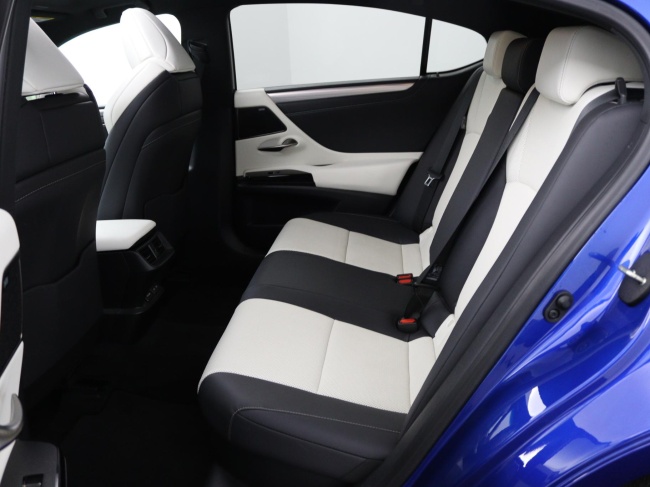 Lexus ES - 300h F Sport Line