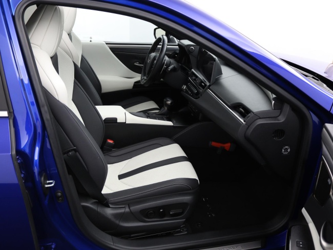 Lexus ES - 300h F Sport Line