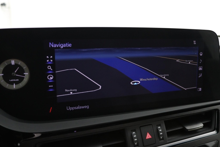 Lexus ES - 300h F Sport Line 24