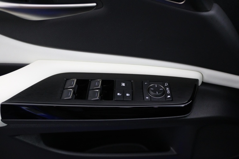 Lexus ES - 300h F Sport Line 25