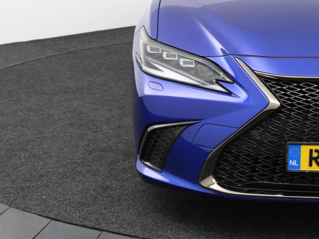 Lexus ES - 300h F Sport Line