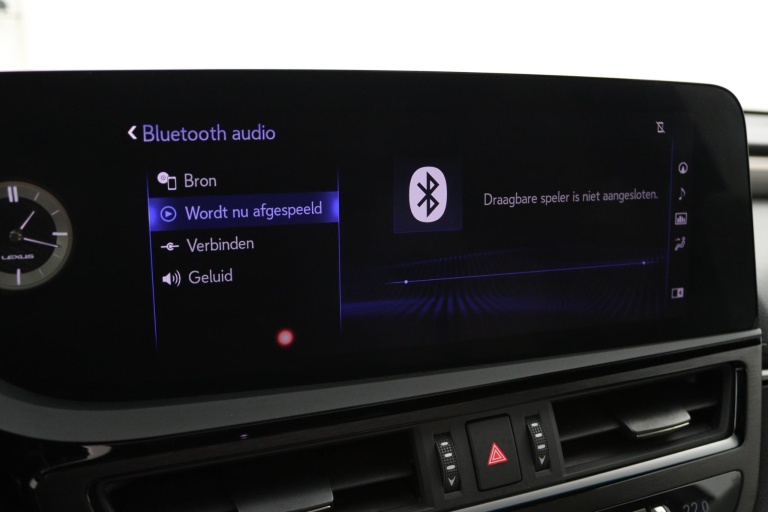 Lexus ES - 300h F Sport Line 47