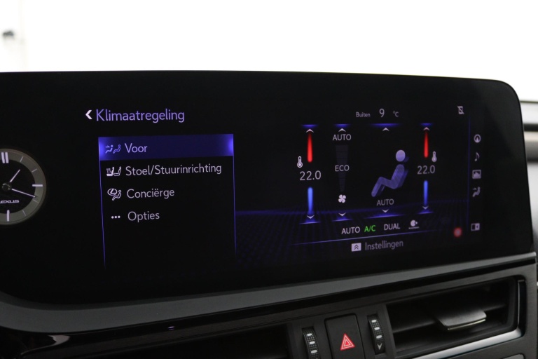 Lexus ES - 300h F Sport Line 52