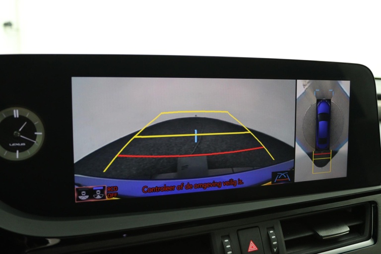 Lexus ES - 300h F Sport Line 9