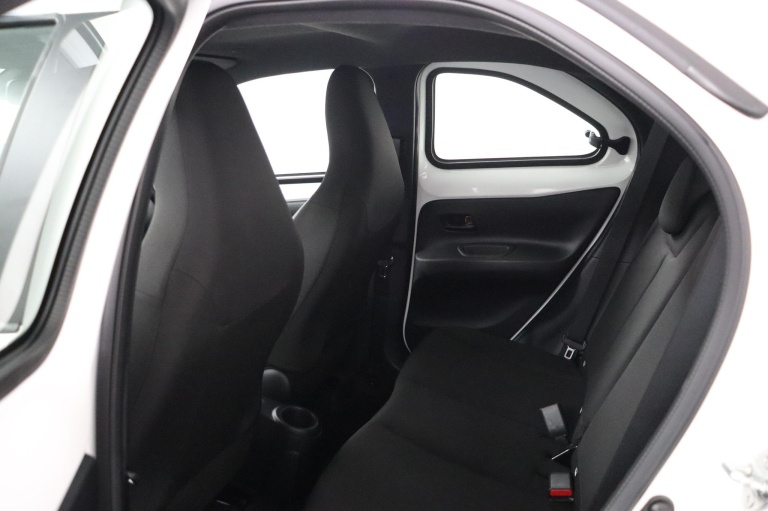 Toyota Aygo X - 1.0 VVT-i MT Play 18