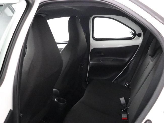 Toyota Aygo X - 1.0 VVT-i MT Play