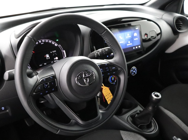 Toyota Aygo X - 1.0 VVT-i MT Play