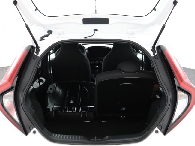 Toyota Aygo X - 1.0 VVT-i MT Play