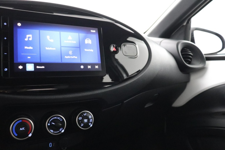 Toyota Aygo X - 1.0 VVT-i MT Play 37