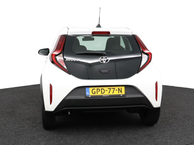 Toyota Aygo X - 1.0 VVT-i MT Play