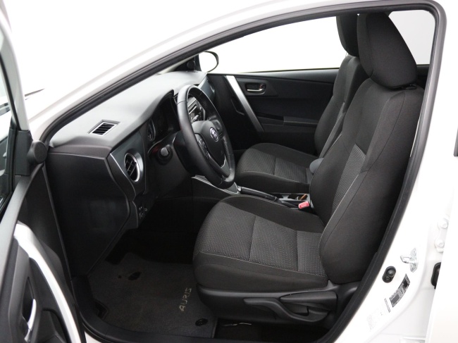 Toyota Auris - 1.8 Hybrid Lease