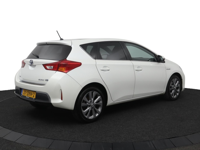 Toyota Auris - 1.8 Hybrid Lease 2