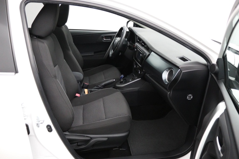 Toyota Auris - 1.8 Hybrid Lease 22