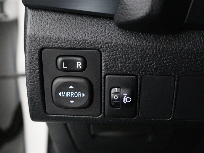 Toyota Auris - 1.8 Hybrid Lease