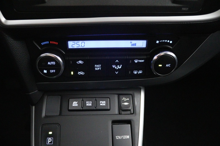 Toyota Auris - 1.8 Hybrid Lease 7